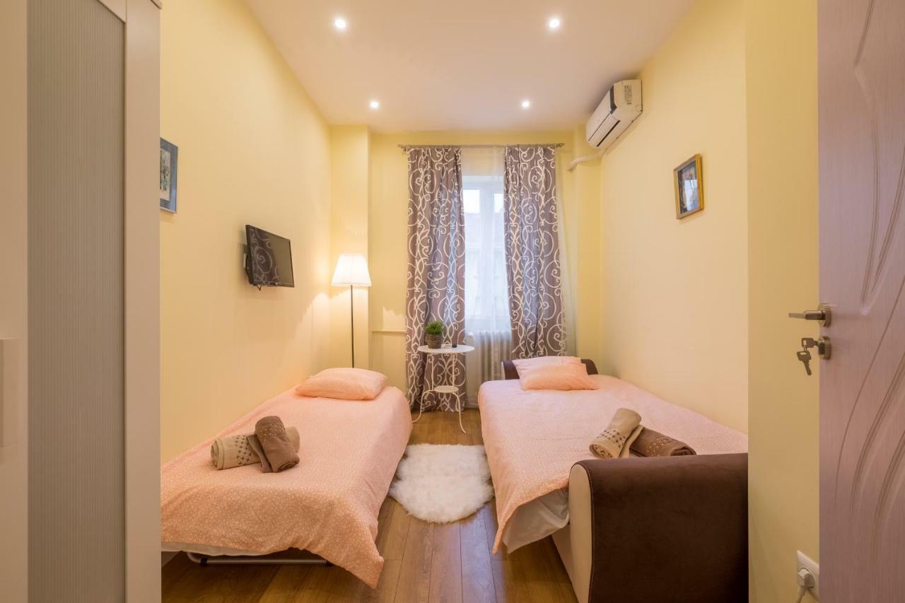 Modern 2 Bedroom Apartment Next To Vitosha Str. Sofie Exteriér fotografie
