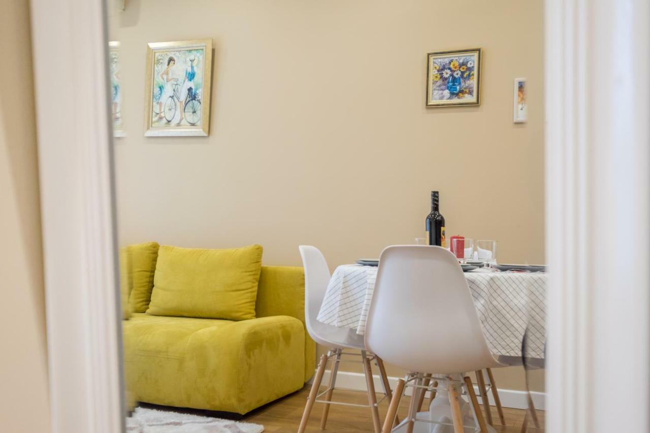 Modern 2 Bedroom Apartment Next To Vitosha Str. Sofie Exteriér fotografie