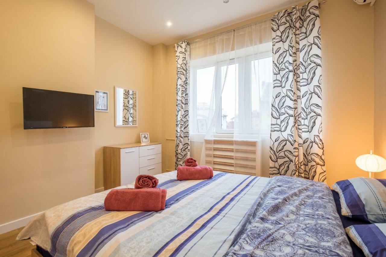 Modern 2 Bedroom Apartment Next To Vitosha Str. Sofie Exteriér fotografie
