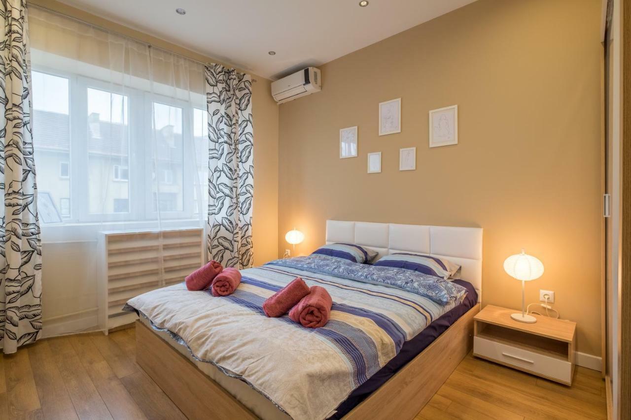 Modern 2 Bedroom Apartment Next To Vitosha Str. Sofie Exteriér fotografie